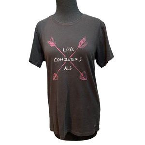 Life Is Good Womens Medium Dark Gray Love Conquers All Short Sleeve T-Shirt